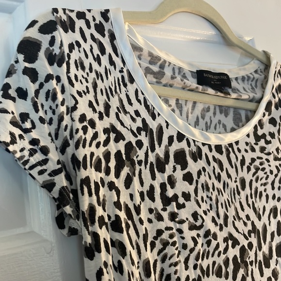 B&W animal print top - Picture 3 of 3